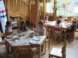 Mittagessen im Kindergarten
